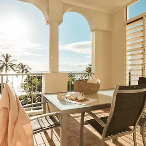 Sea Change Beachfront ***** Trinity Beach